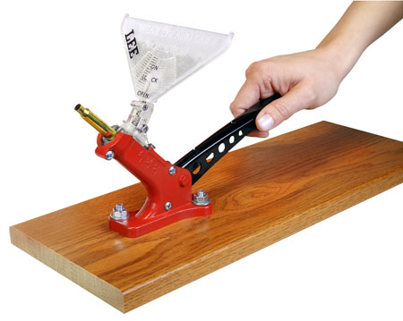 LEE AUTO BENCH PRIME WITH TRAY - for sale